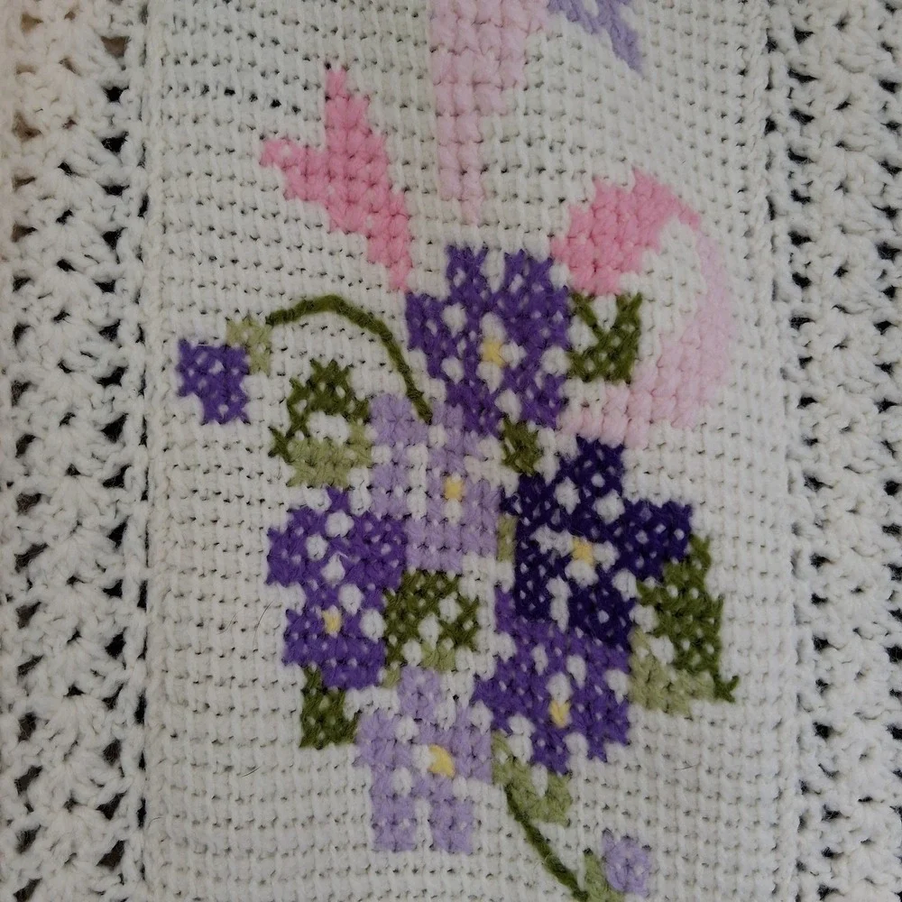 Vintage Crochet Afghan STUNNING Cream Purple Bouquet Floral Pink Ribbon Bows...